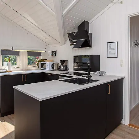 מלון 6 Person Holiday In Str By 4*